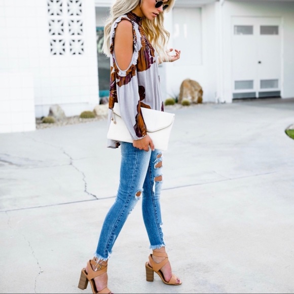 Love & Lilacs Cold Shoulder - Picture 4 of 8